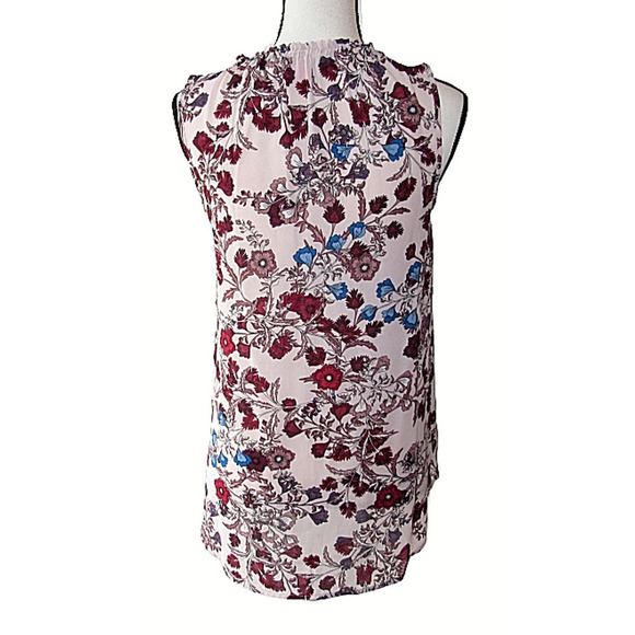 Vince Camuto Gathered Floral Sleeveless Blouse - Picture 3 of 8